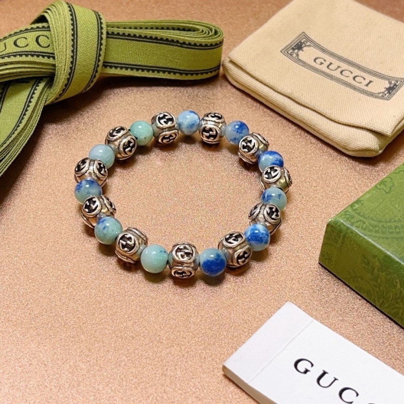 G*u*i bracelets